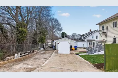 102 Willett Avenue, East Providence, RI 02915 - Photo 10