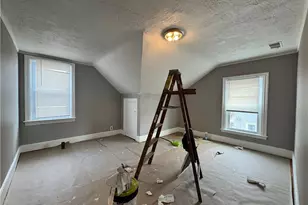 910 Atwells Ave, Providence, RI 02909 - Photo 10