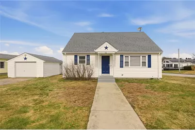 92 Bracket Avenue, Tiverton, RI 02878 - Photo 2