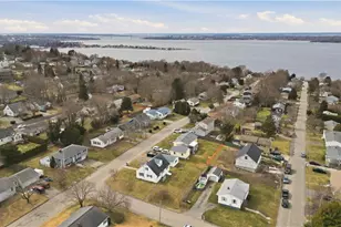 92 Bracket Ave, Tiverton, RI 02878 - Photo 42