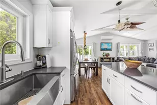 60 Brooklyn Rd, Narragansett, RI 02882 - Photo 8