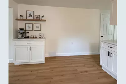 200 Bracken Street, Cranston, RI 02920 - Photo 8