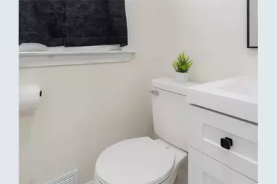 200 Bracken Street, Cranston, RI 02920 - Photo 26
