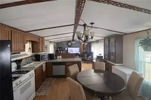 77 Wright Way, Coventry, RI 02816 - Photo 6