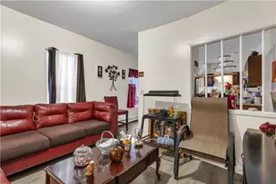 70 Lincoln Ave, Central Falls, RI 02863 - Photo 32