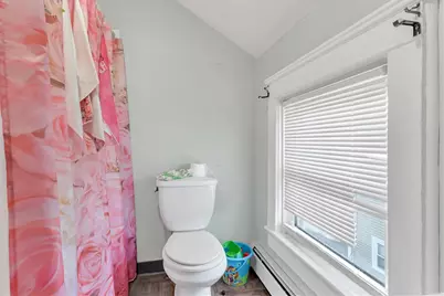 70 Lincoln Avenue, Central Falls, RI 02863 - Photo 18