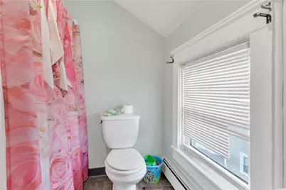 70 Lincoln Avenue, Central Falls, RI 02863 - Photo 18