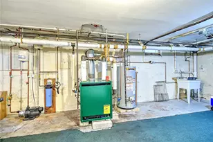 12 Holly St, Providence, RI 02906 - Photo 40