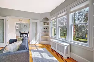 12 Holly St, Providence, RI 02906 - Photo 8