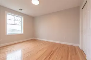 74 Woodside St, Cranston, RI 02920 - Photo 22