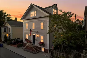 28 John St, Newport, RI 02840 - Photo 2