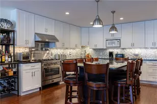 14 Clinton Ave, Jamestown, RI 02835 - Photo 20