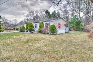 281 Leisure Dr, South Kingstown, RI 02879 - Photo 1