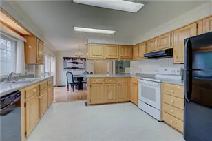 281 Leisure Dr, South Kingstown, RI 02879 - Photo 6
