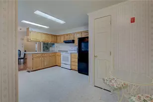 281 Leisure Dr, South Kingstown, RI 02879 - Photo 8