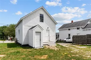 2958 E Main Rd, Portsmouth, RI 02871 - Photo 34