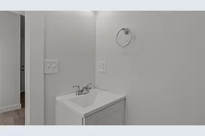 2958 East Main Road, Portsmouth, RI 02871 - Photo 16