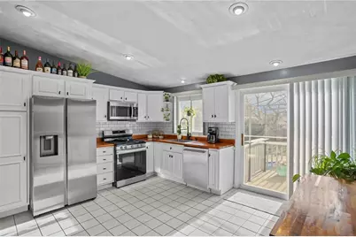 39 Gateway Court, Warwick, RI 02889 - Photo 10