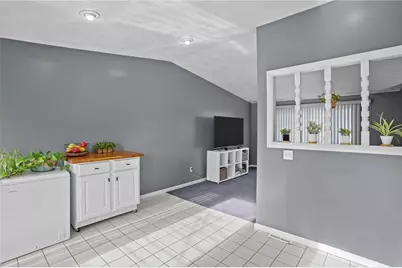 39 Gateway Court, Warwick, RI 02889 - Photo 8