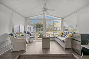 39 Gateway Ct, Warwick, RI 02889 - Photo 36