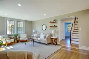 19 Berwick Pl, East Providence, RI 02916 - Photo 4