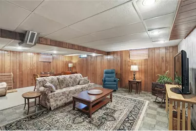 2 Duncan Road, East Providence, RI 02916 - Photo 26