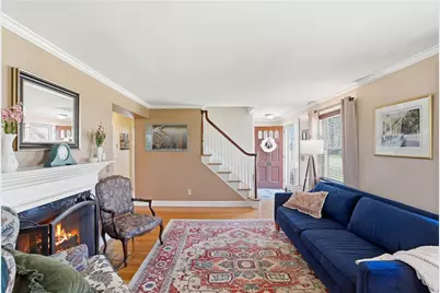 2 Duncan Road, East Providence, RI 02916 - Photo 8