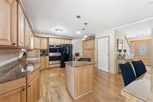 11 Fox Ct, South Kingstown, RI 02879 - Photo 12