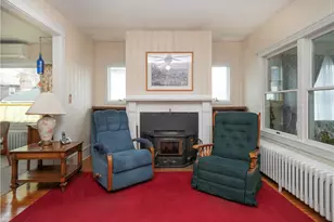 18 Ledyard St, Newport, RI 02840 - Photo 10