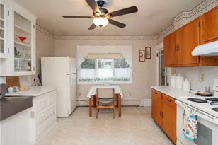 18 Ledyard St, Newport, RI 02840 - Photo 20