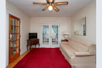 18 Ledyard Street, Newport, RI 02840 - Photo 12