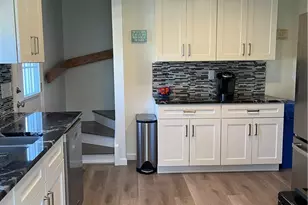 2 Bristol Rd, Narragansett, RI 02882 - Photo 16