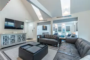 2 Bristol Rd, Narragansett, RI 02882 - Photo 6