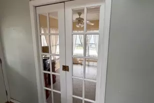 45 Sawyer Ave, Warwick, RI 02886 - Photo 12