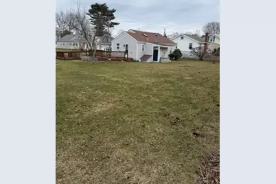 45 Sawyer Avenue, Warwick, RI 02886 - Photo 4