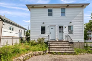 466 Admiral St, Providence, RI 02908 - Photo 2