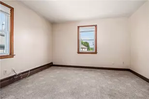 466 Admiral St, Providence, RI 02908 - Photo 12