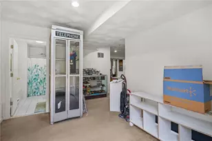 155 De Pinedo St, Providence, RI 02904 - Photo 32