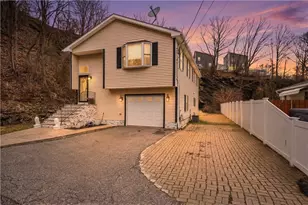 155 De Pinedo St, Providence, RI 02904 - Photo 2