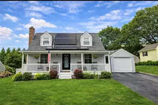 33 Rose Hill Dr, Cranston, RI 02920 - Photo 1