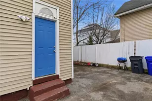 35 Gifford St, Providence, RI 02909 - Photo 34