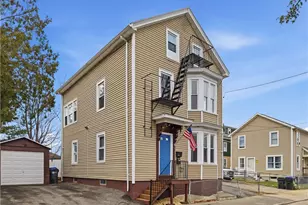 35 Gifford St, Providence, RI 02909 - Photo 2