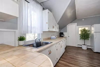 2 Bernon Street, Providence, RI 02908 - Photo 10