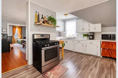 2 Bernon Street, Providence, RI 02908 - Photo 12