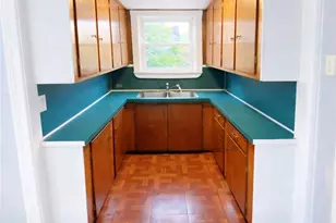2 Bernon St, Providence, RI 02908 - Photo 26