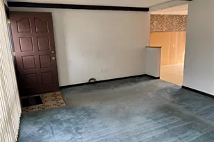 46 Lake Garden Dr, Cranston, RI 02920 - Photo 4