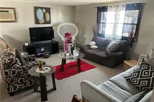 60 Field St, Pawtucket, RI 02860 - Photo 4