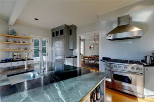 37 Barnes St, Providence, RI 02906 - Photo 12