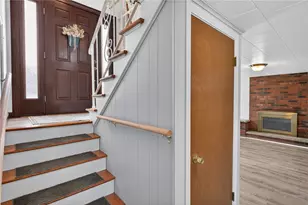 27 Wenscott Ln, North Providence, RI 02904 - Photo 10