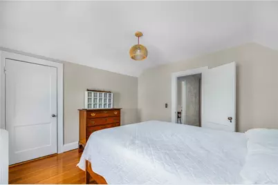 422 Wayland Avenue, Providence, RI 02906 - Photo 18